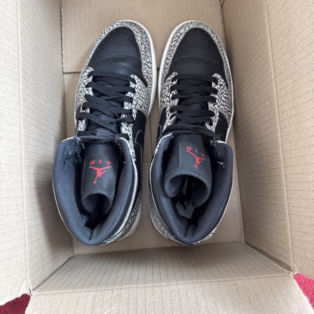 Jordan Men’s Athletic Shoes Black, Gray, Red - Picture 9 of 9